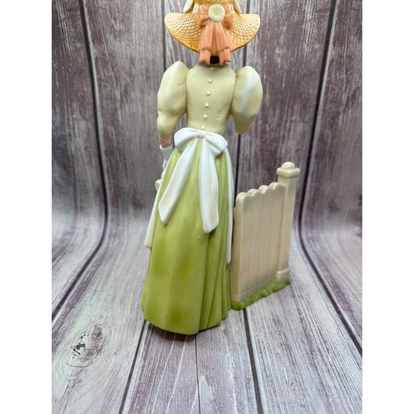 Avon Sales Achievement Award Figurine 2008 Presidents Club Mrs Albee - Picture 6 of 11